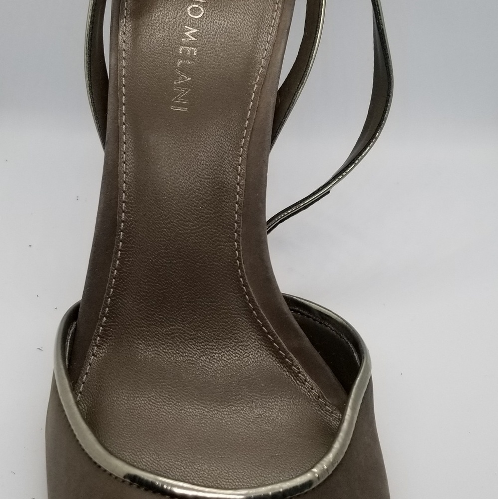 Shoes - Picture 3 of 4